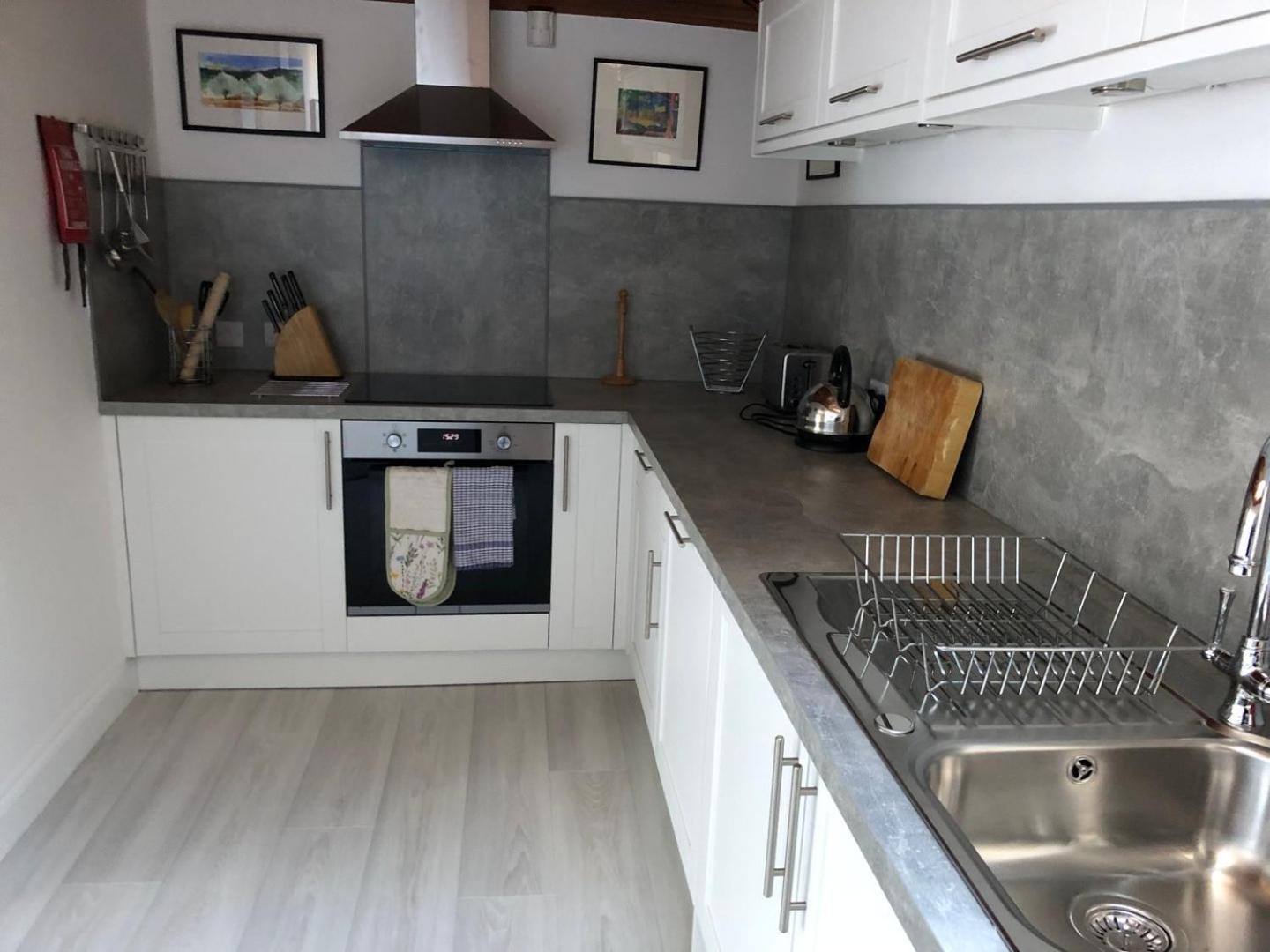 Guestready - Classic Charm Near Holyrood Park Edinburgh Exterior photo