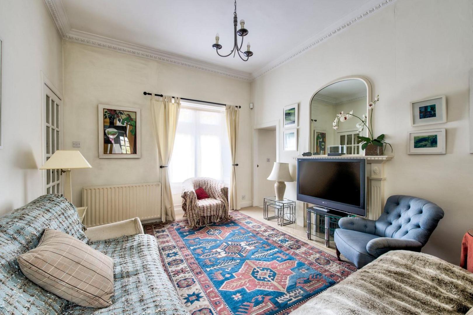 Guestready - Classic Charm Near Holyrood Park Edinburgh Exterior photo